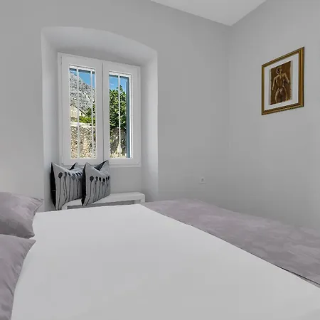 Center Dvor Kalalarga Apartment Makarska