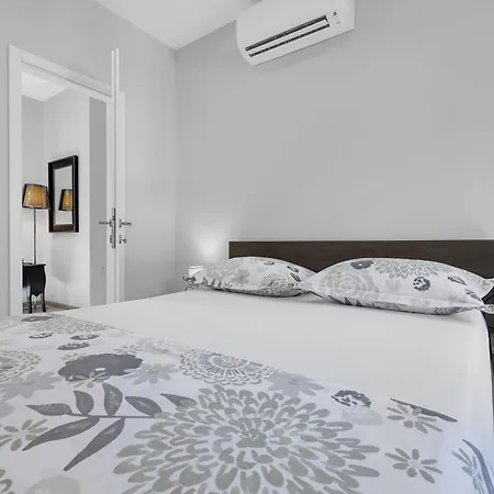 Center Dvor Kalalarga Apartment Makarska