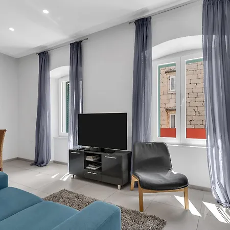 Center Dvor Kalalarga Apartament